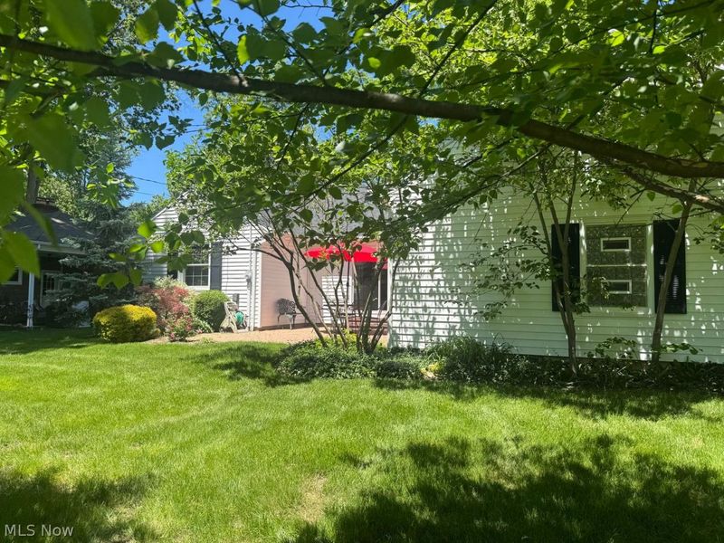 359 Yale Avenue , Elyria, OH 44035 Photo 13