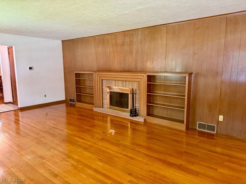 359 Yale Avenue , Elyria, OH 44035 Photo 20