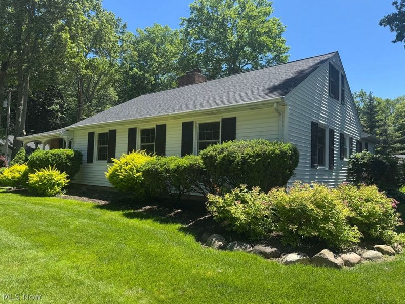 359 Yale Avenue , Elyria, OH 44035 Photo 4