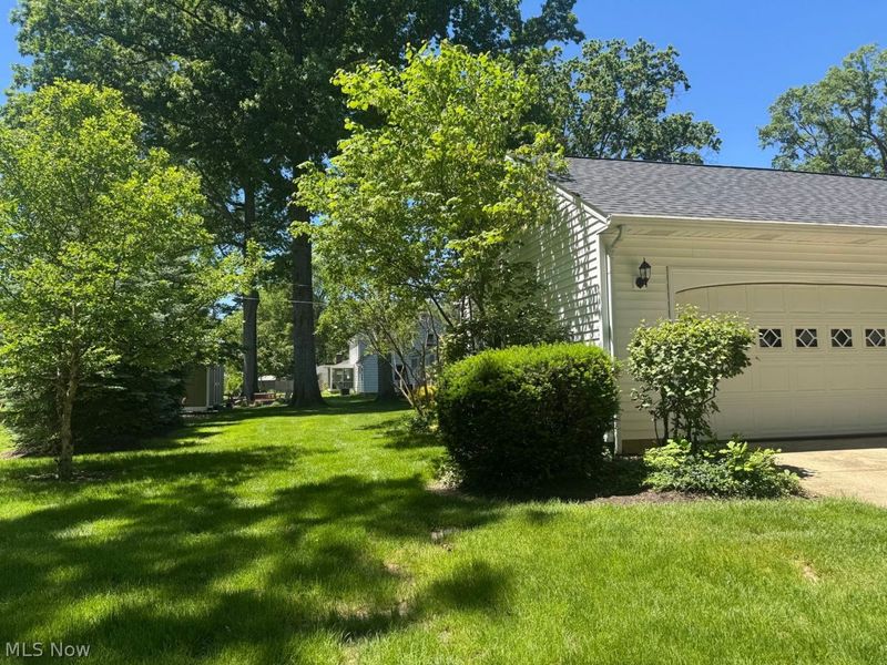 359 Yale Avenue , Elyria, OH 44035 Photo 8