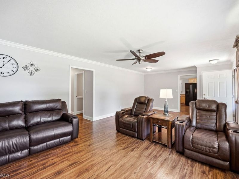 8379 Fairfax Drive , Mentor, OH 44060 Photo 12