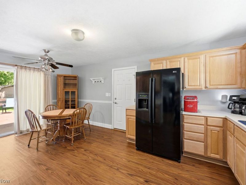 8379 Fairfax Drive , Mentor, OH 44060 Photo 8