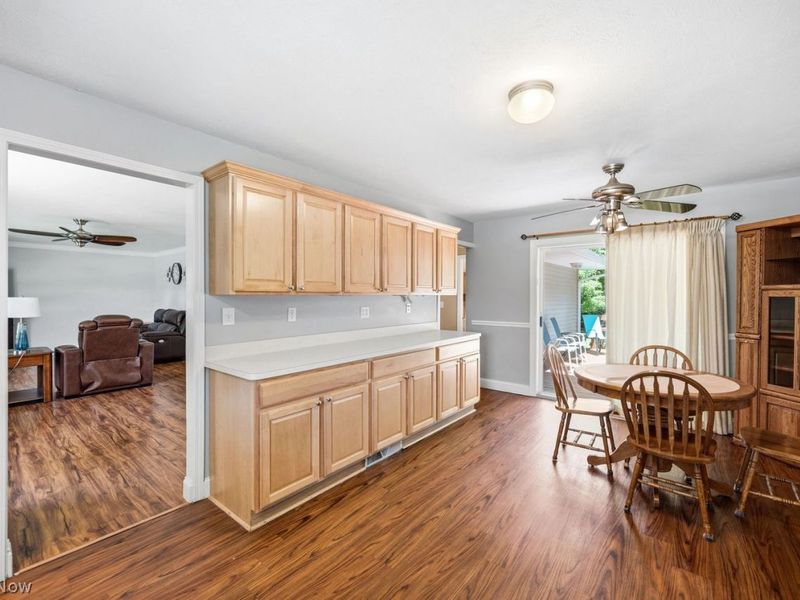 8379 Fairfax Drive , Mentor, OH 44060 Photo 9