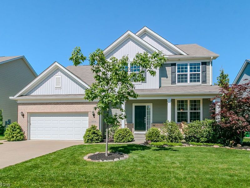 8024 Heatherglen Drive , Mentor, OH 44060 Photo 1