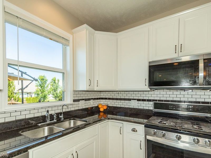 8024 Heatherglen Drive , Mentor, OH 44060 Photo 21