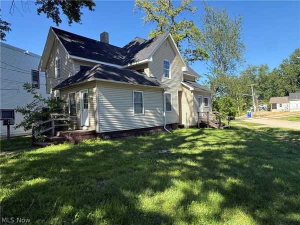 414 Harbor , Conneaut, OH 44030