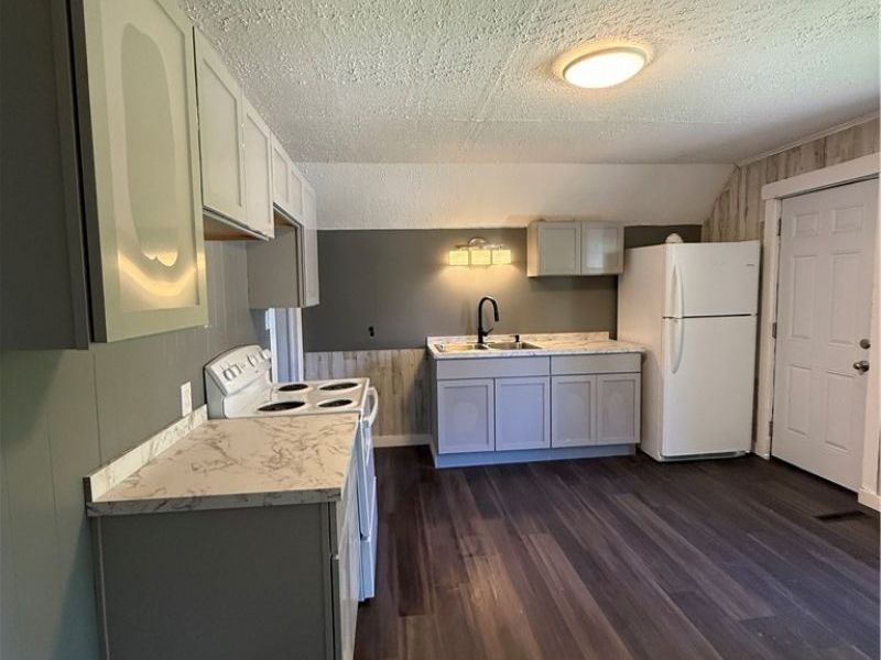414 Harbor, Conneaut, OH 44030 Photo 18