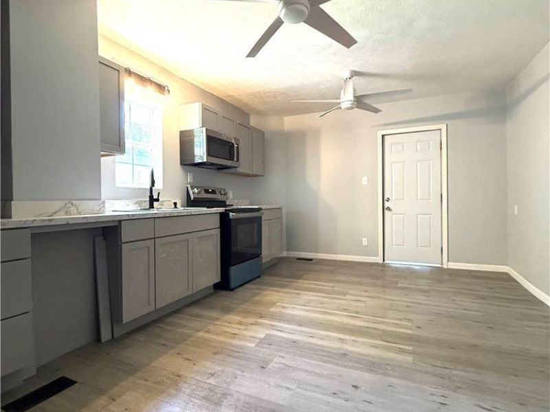 414 Harbor, Conneaut, OH 44030 Photo 6