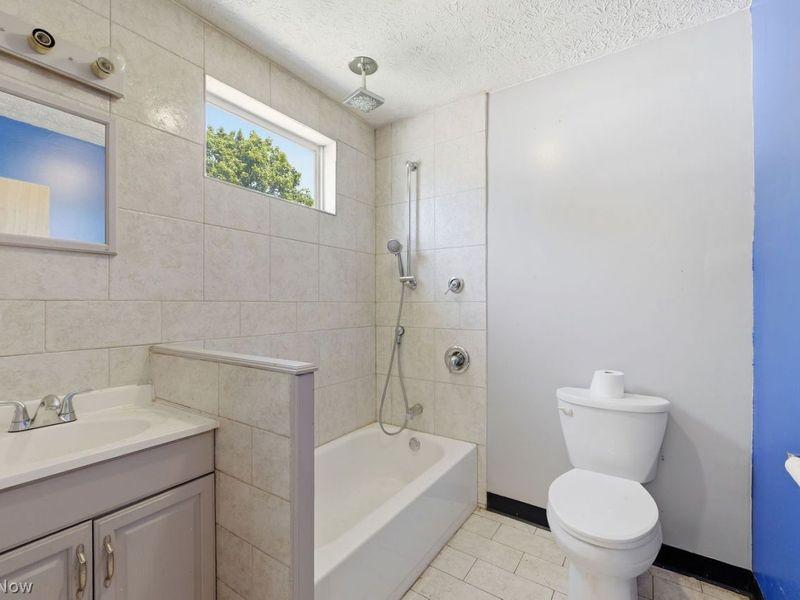 2314 Tate Avenue , Cleveland, OH 44109 Photo 16
