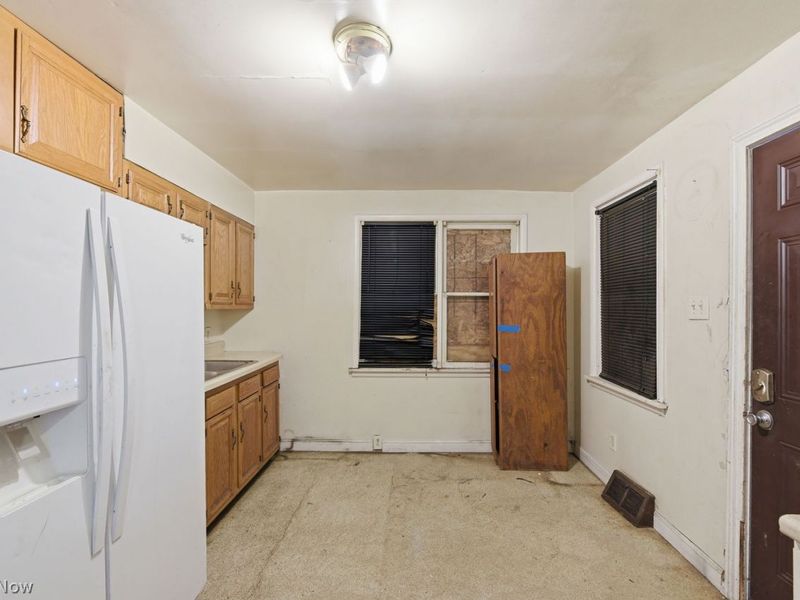 2314 Tate Avenue , Cleveland, OH 44109 Photo 17