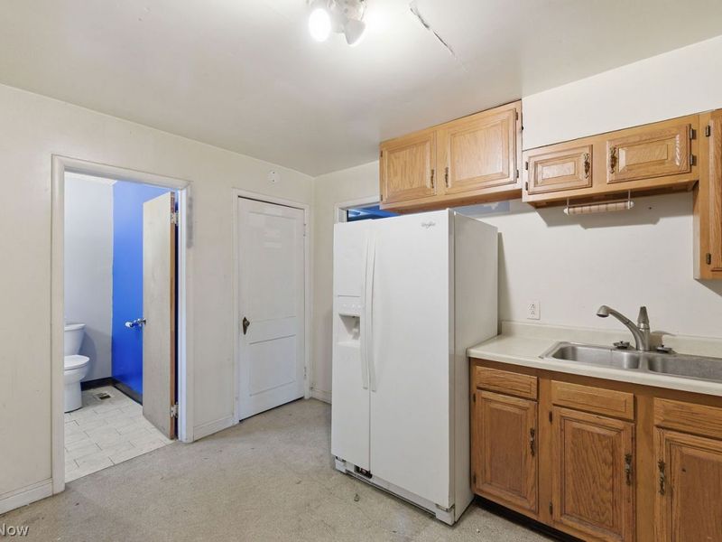 2314 Tate Avenue , Cleveland, OH 44109 Photo 18