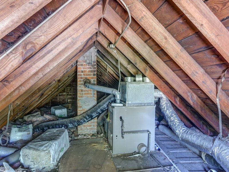 2314 Tate Avenue , Cleveland, OH 44109 Photo 37