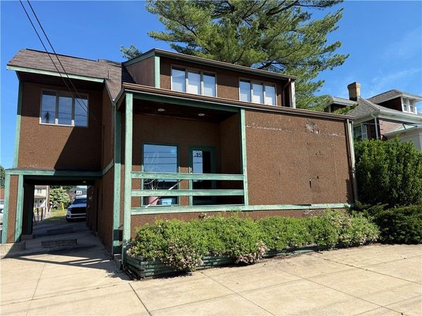 1525 Freeport Rd , Natrona Heights, PA 15065
