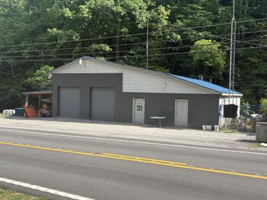 7361 N Highway 421 , Manchester, KY 40962