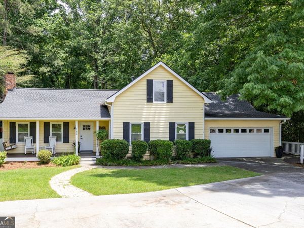 184 Lake Somerset Drive NW, Marietta, GA 30064
