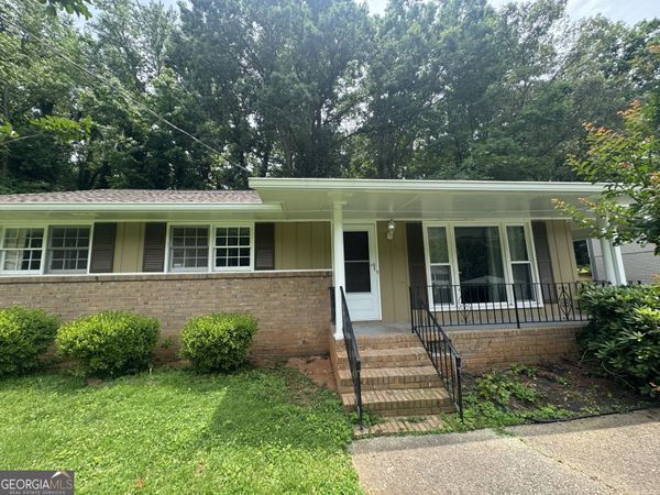 827 San Miguel Drive, Stone Mountain, GA 30083