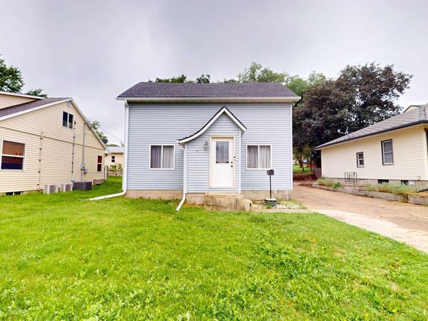 125 S 7TH ST, Cherokee, IA 51012