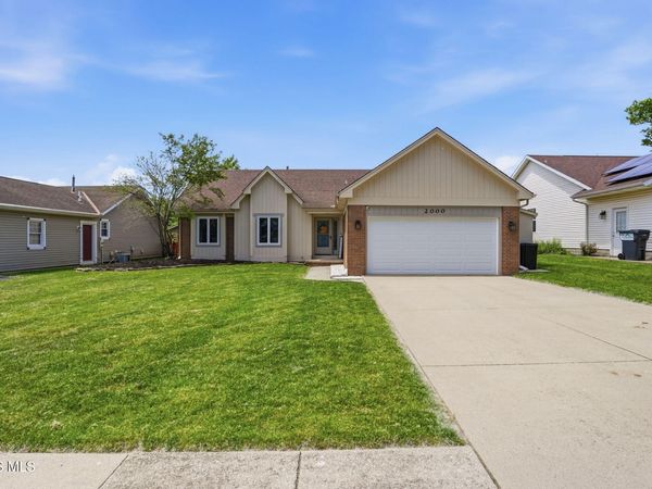 2000 W Hill Trail , Findlay, OH 45840