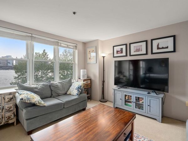 113 Sumner St, Unit 32, Boston, MA 02128