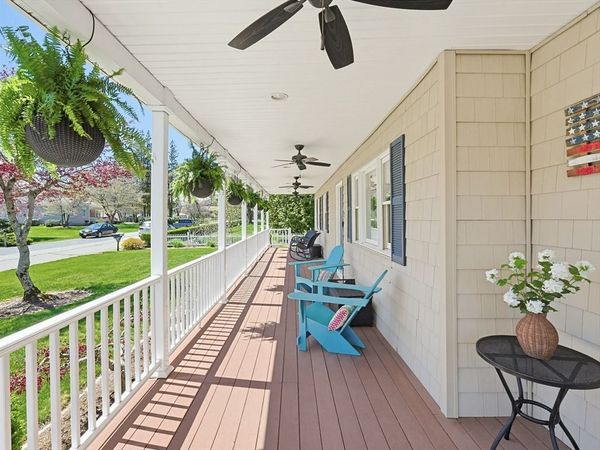 6 Haverstock Rd, Franklin, MA 02038