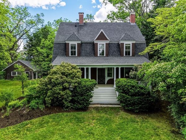 91 Sunset Ave, Amherst, MA 01002