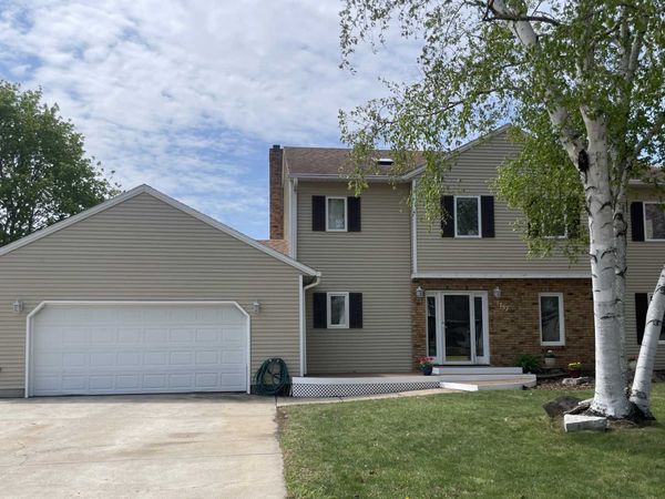 1757 23rd Street S, Fargo, ND 58103