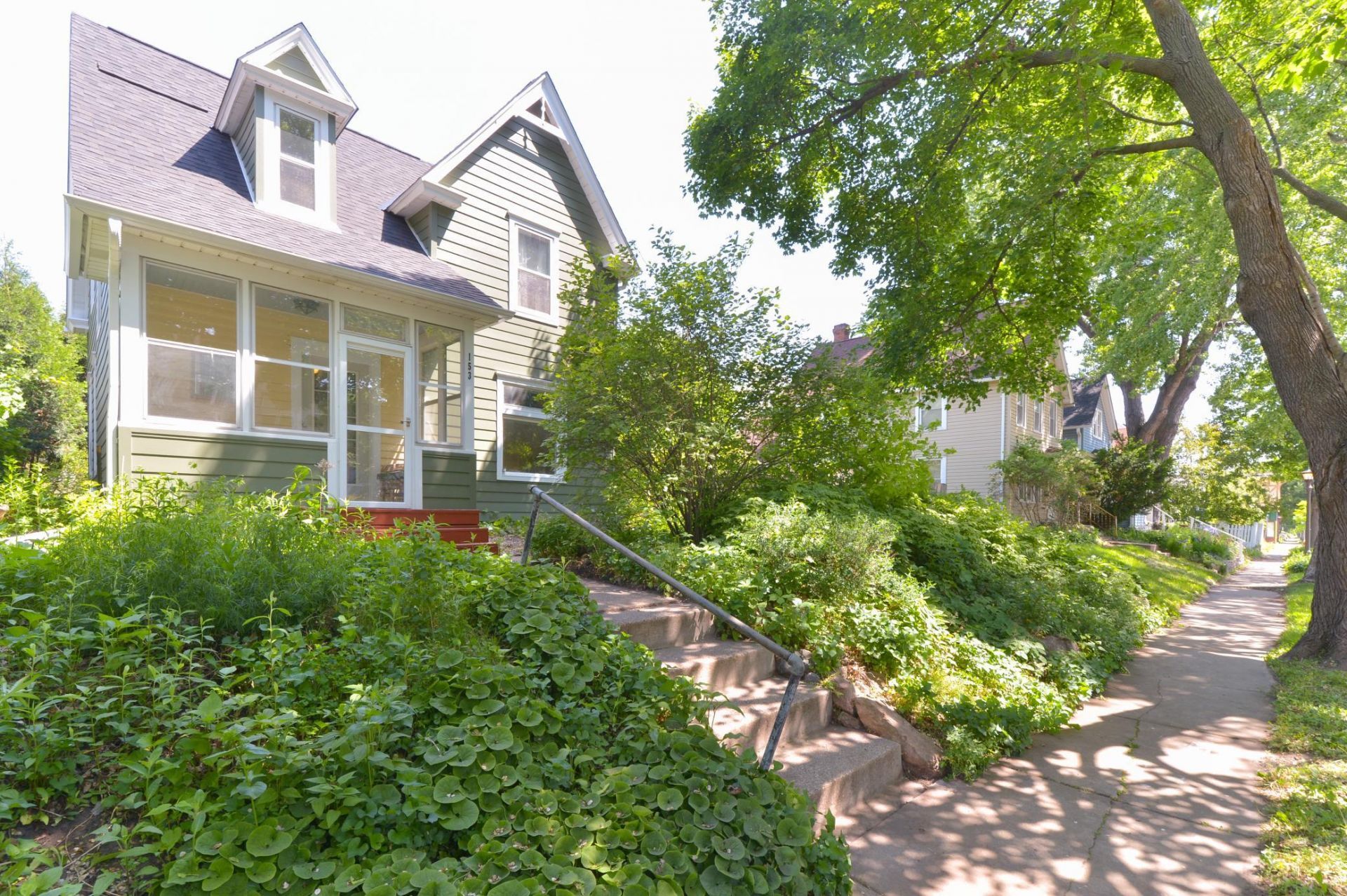 153 Winifred Street W, Saint Paul, MN 55107