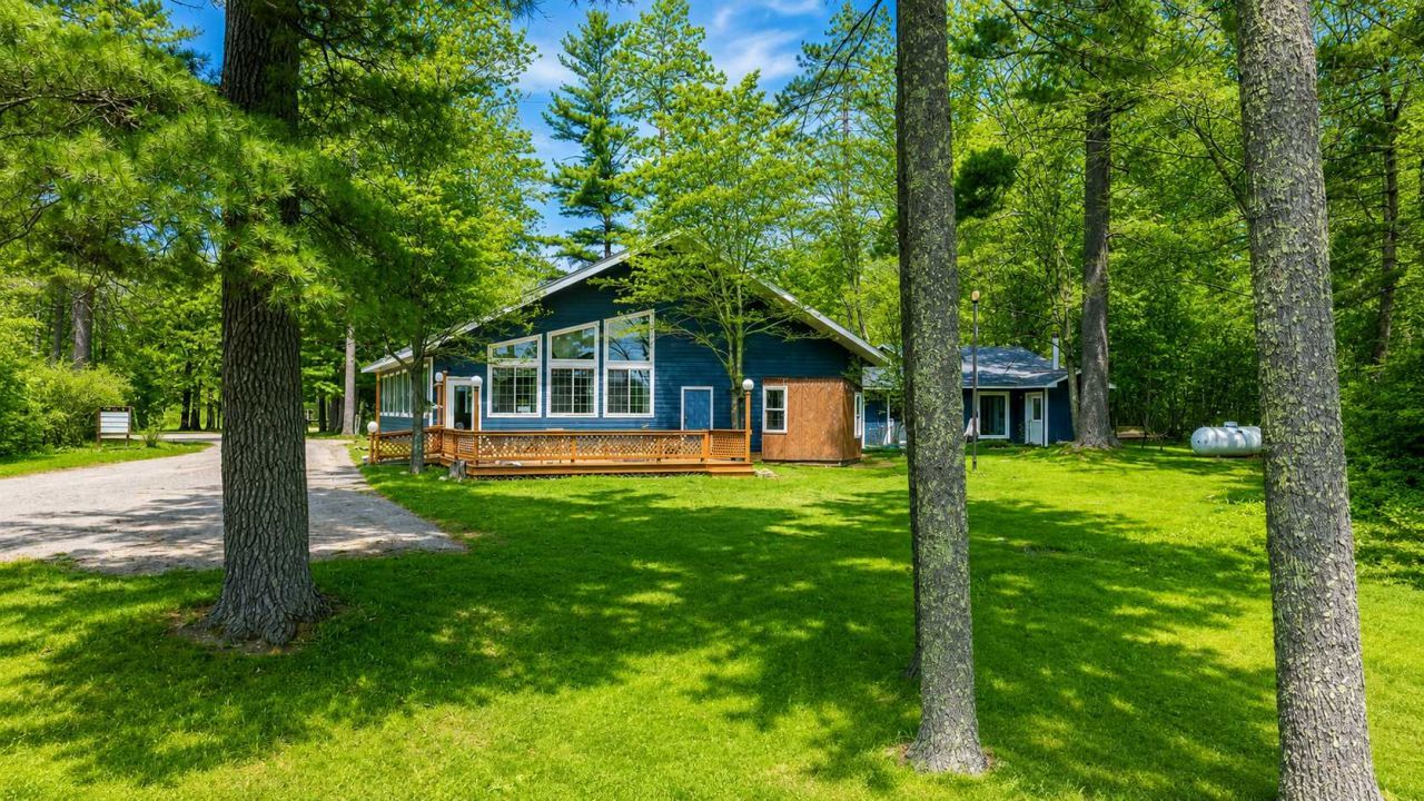 7042N Lake Shore Drive , Couderay, WI 54828
