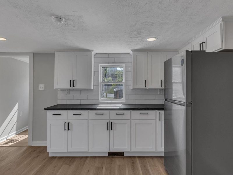 242 London Road , West Jefferson, OH 43162 Photo 9