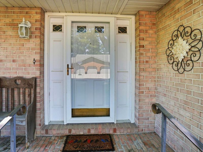 426 Coventry Circle, Zanesville, OH 43701 Photo 3