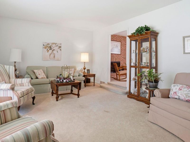 426 Coventry Circle, Zanesville, OH 43701 Photo 6