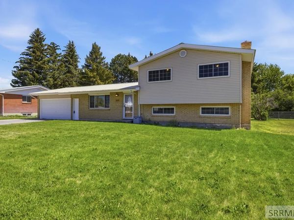 409 Quigg Avenue, SHELLEY, ID 83274