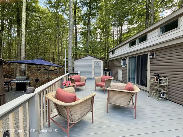 23 Woodland Way , Covington Twp, PA 18424