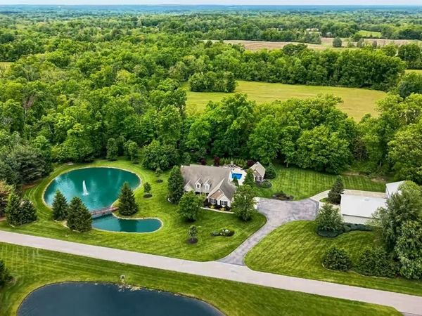 1041 Blue Sky Drive, Goshen Twp, OH 45122