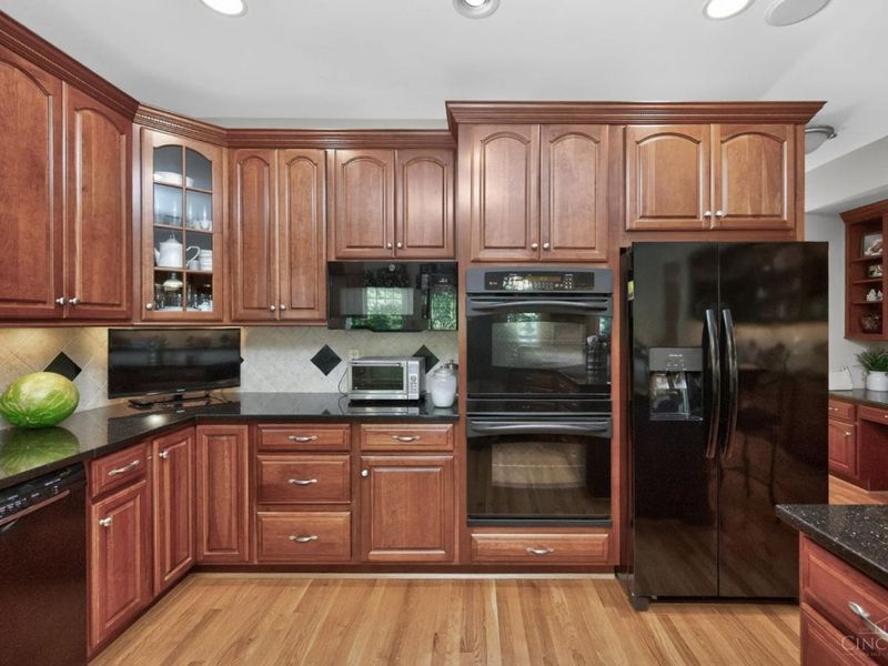 1041 Blue Sky Drive, Goshen Twp, OH 45122 Photo 12