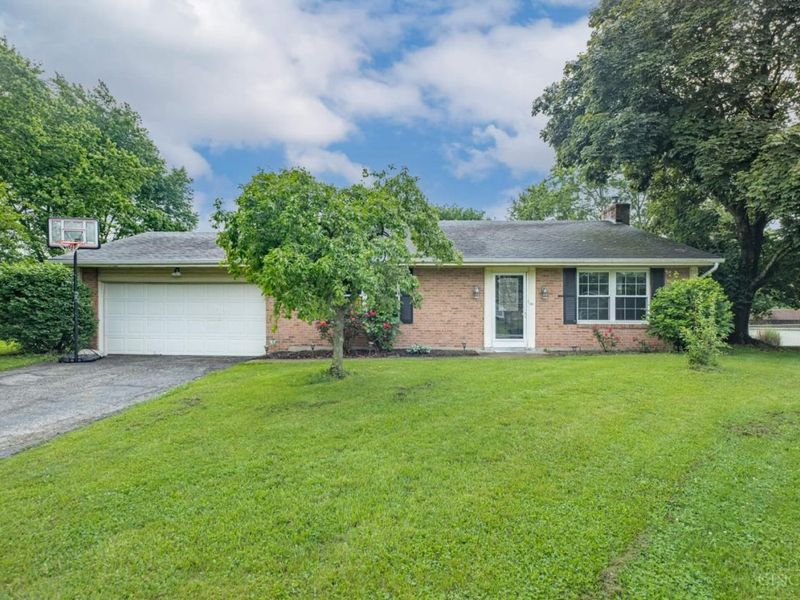 135 Stonemill Court, Monroe, OH 45050 Photo 1