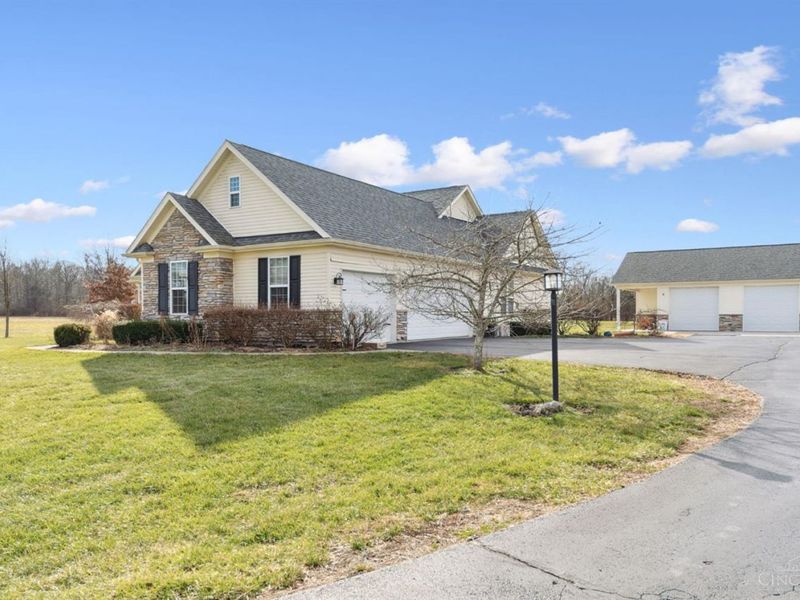 3283 Macedonia Rd, Tate Twp, OH 45106 Photo 3