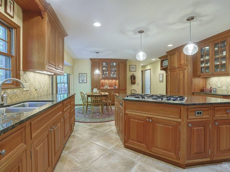 10708 Weatherstone Court, Symmes Township, OH 45140 Photo 19
