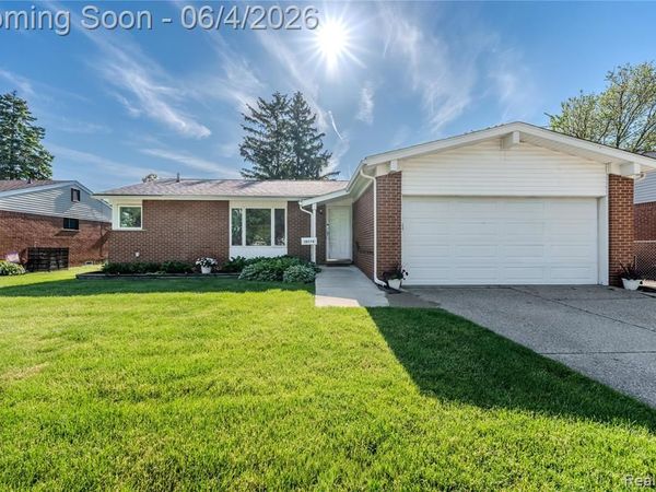 38774 Covington Drive , Sterling Heights, MI 48312