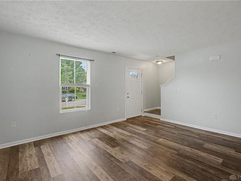 2507 Jenny Marie Drive, Xenia, OH 45385 Photo 9