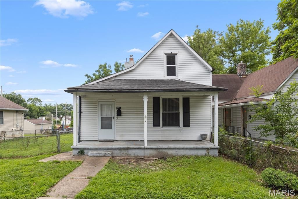 6704 Schofield Place, Saint Louis, MO 63133 Main Photo