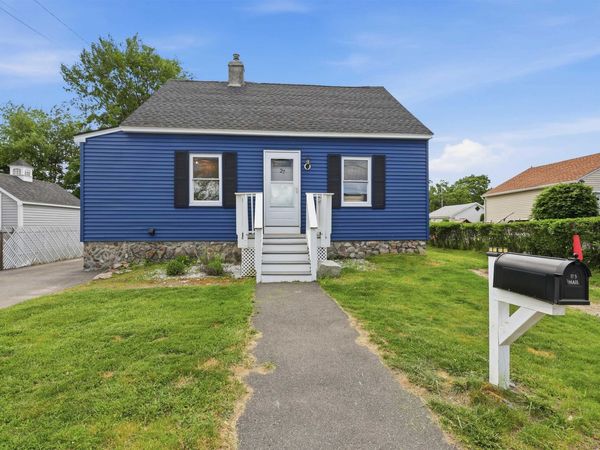 27 Fairview Street, Goffstown, NH 03045