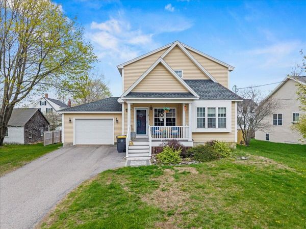 8 Fairfield Road , Scarborough, ME 04074
