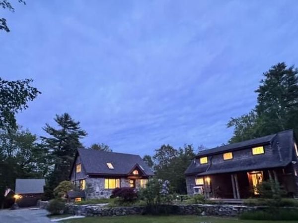 62 York Road, Blue Hill, ME 04614