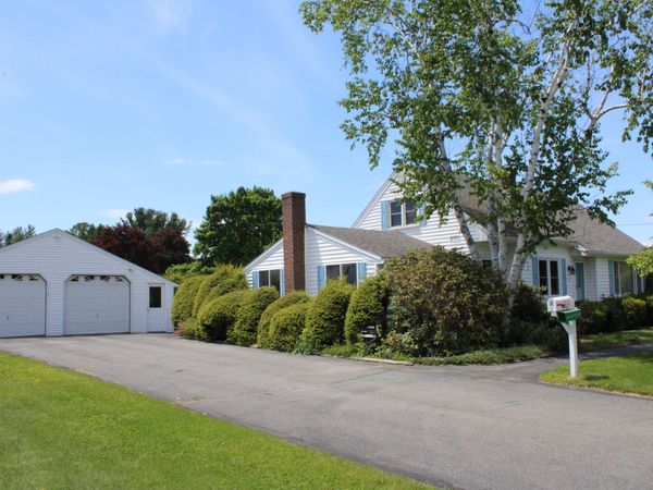 81 Birchwood Boulevard , Brewer, ME 04412