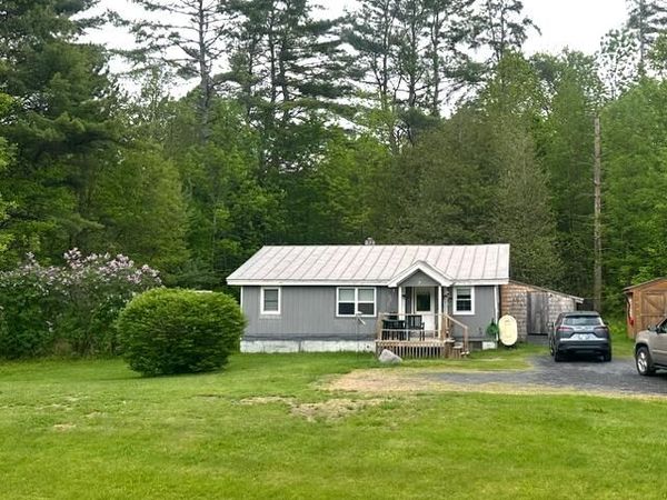465 Skowhegan Road , Norridgewock, ME 04957