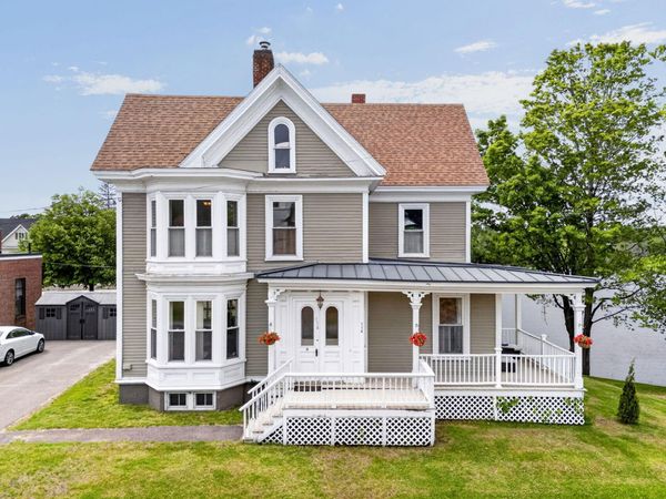 114 N Main Street , Pittsfield, ME 04967