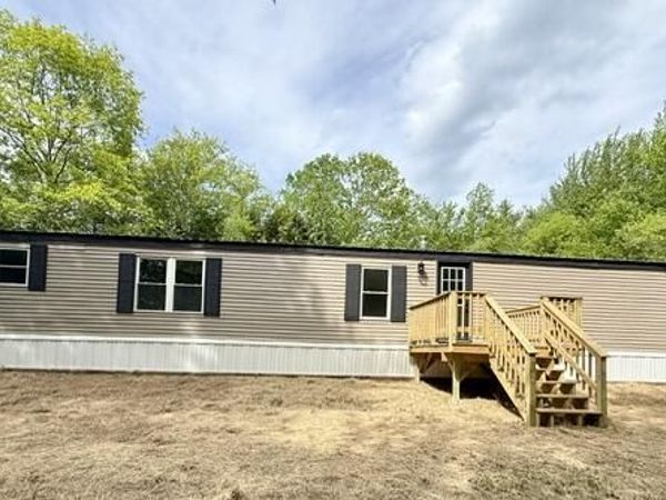 86 Reservoir Road , Paris, ME 04281
