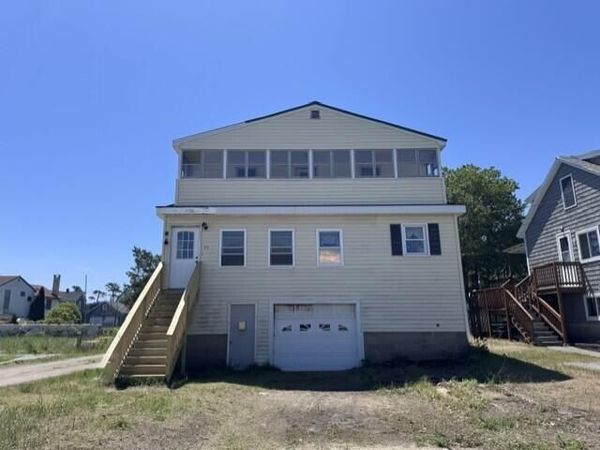 31 Sunset Avenue , Saco, ME 04072