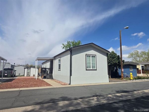 1743 Pagosa Way , Aurora, CO 80011